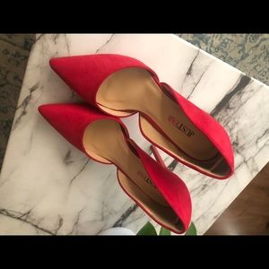 Red Stilletos